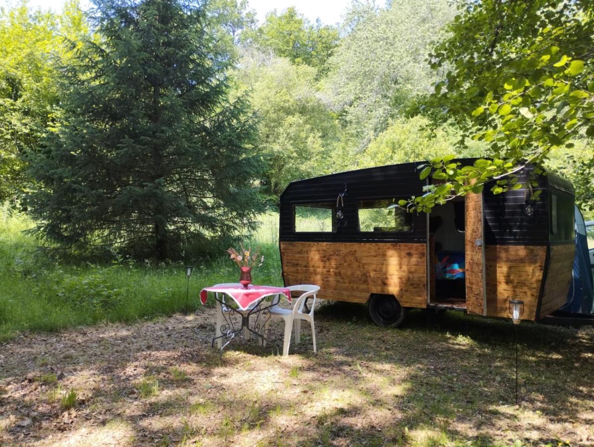 La Caravane Nature Saint-Julien-le-Petit Dış mekan fotoğraf